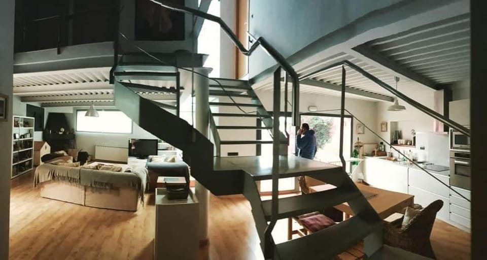 Kitchen or kitchenette, Living room