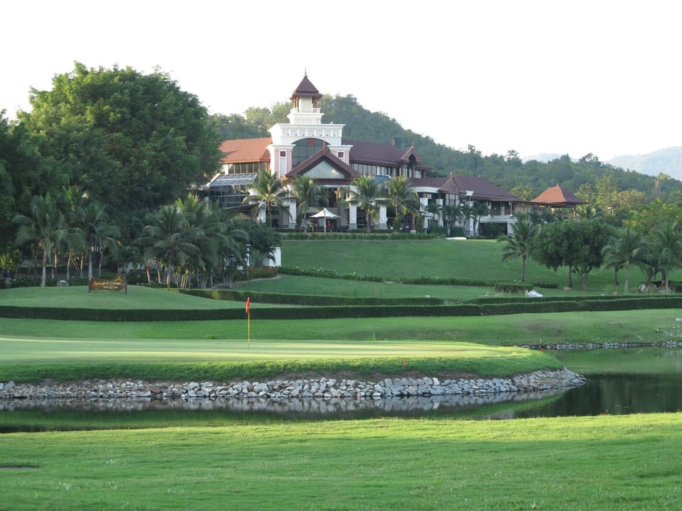 Property building, Golfcourse