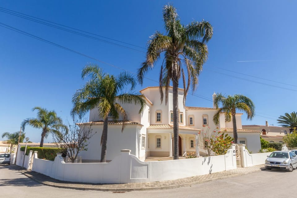Casa Clementina House in Lagos