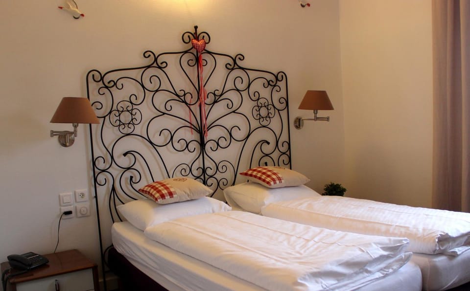 Decorative detail, Bedroom