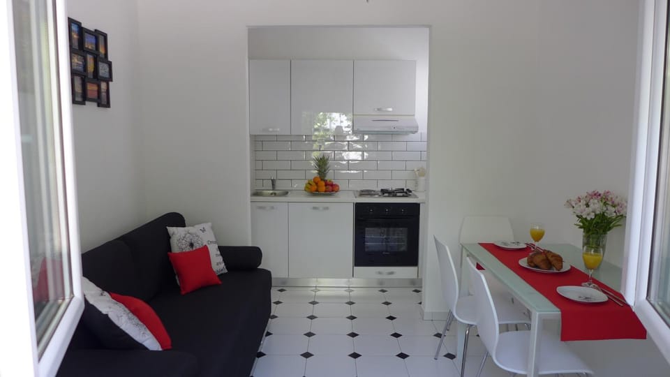 Kitchen or kitchenette, Living room, Dining area