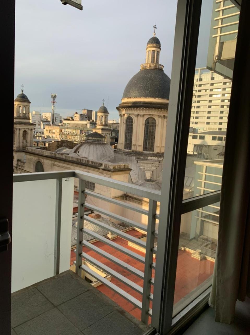 Balcony/Terrace, City view