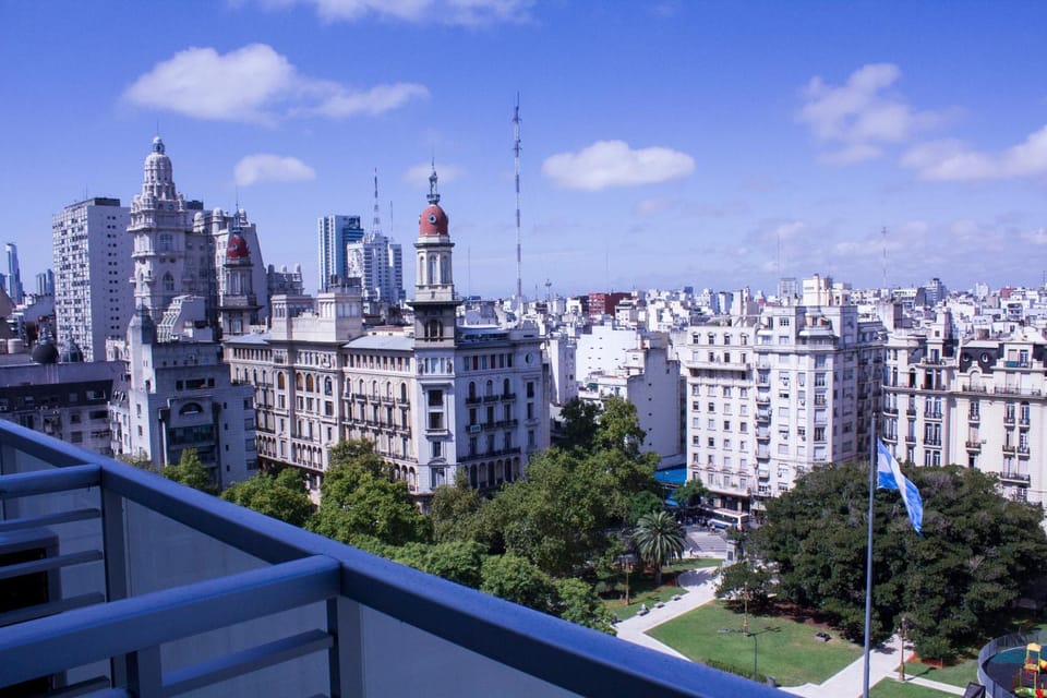 Balcony/Terrace, City view