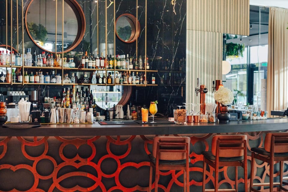 Lounge or bar, Drinks