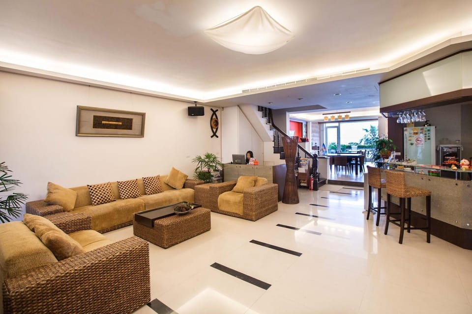 Lobby or reception, On site