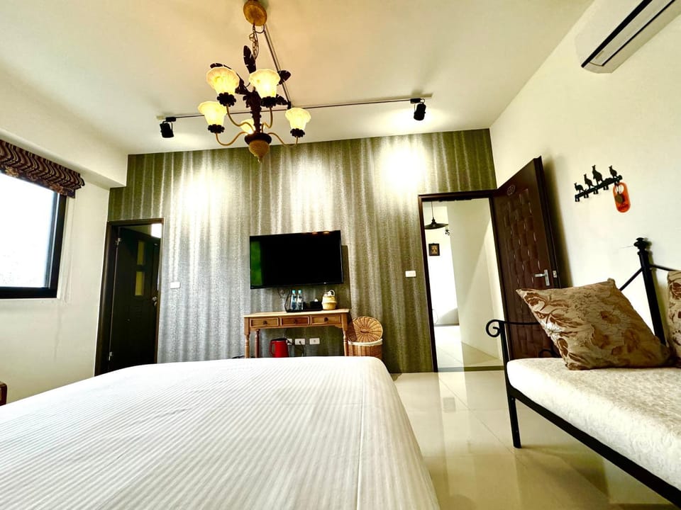 Hu Moon Lake Bed and Breakfast in Taiwan, Province of China