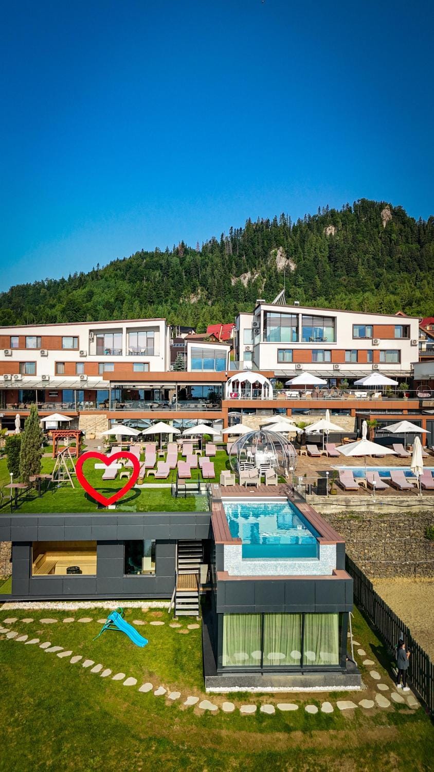 Hotel Roser House Boutique - pe malul lacului Colibita Hotel in Romania