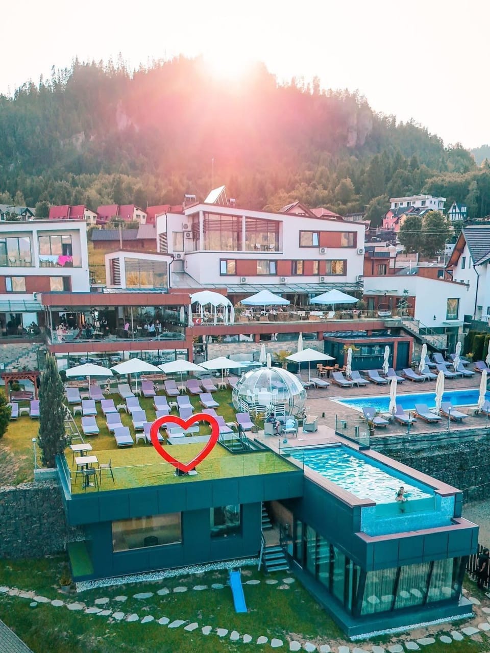 Hotel Roser House Boutique - pe malul lacului Colibita Hotel in Romania