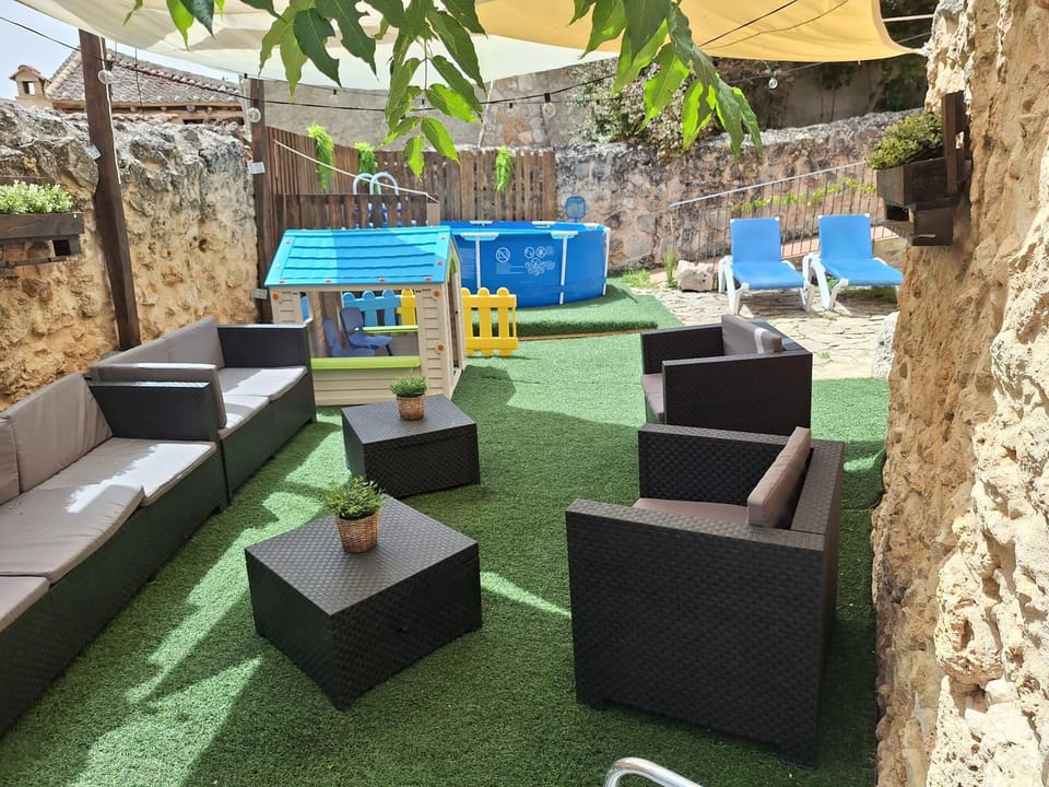 Patio, Swimming pool