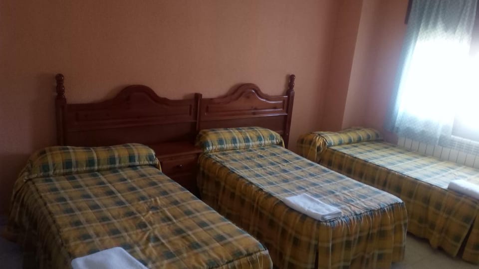 Hostal Restaurante San Millan Bed and Breakfast in Aragon