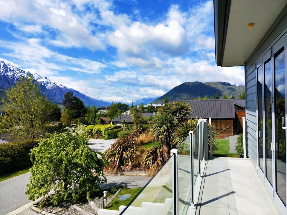 Great Mountain View House Vacation rental in Queenstown