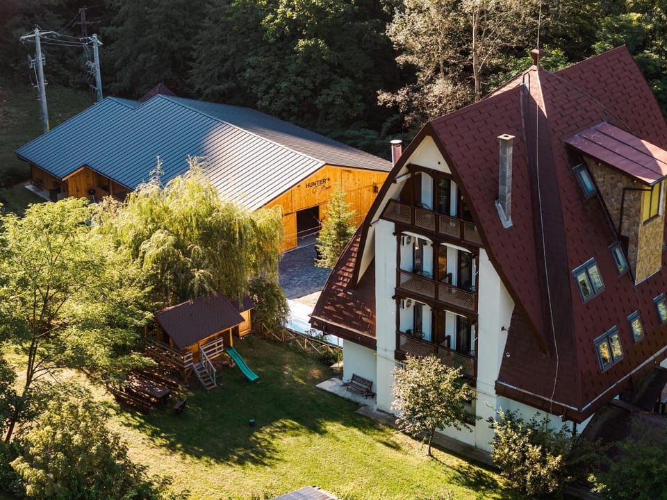 Pension Casa Vanatorilor Bed and Breakfast in Romania