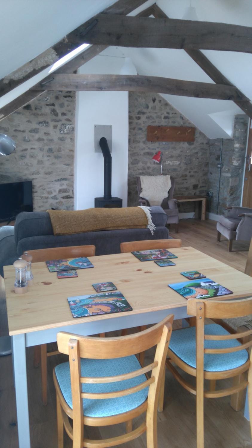 Brynawel House in Wales