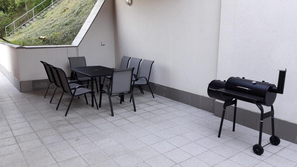 BBQ facilities, Balcony/Terrace