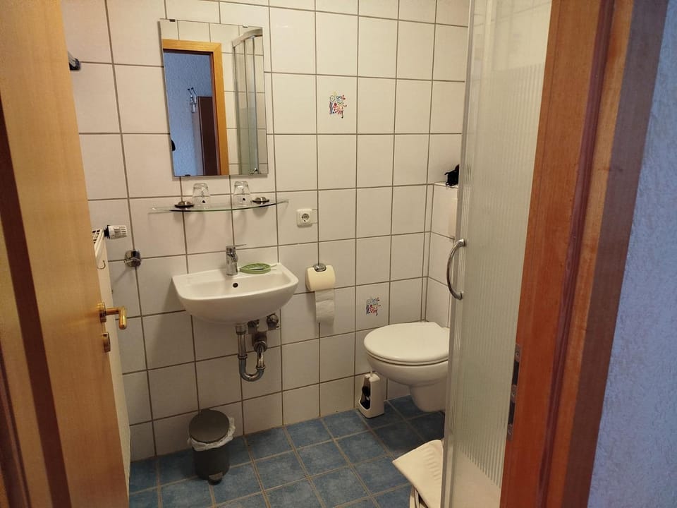 Toilet, Bathroom