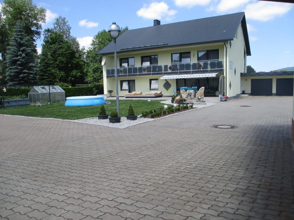 Facade/entrance, Swimming pool