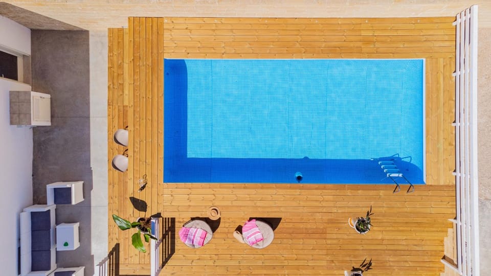 Pool view, Swimming pool