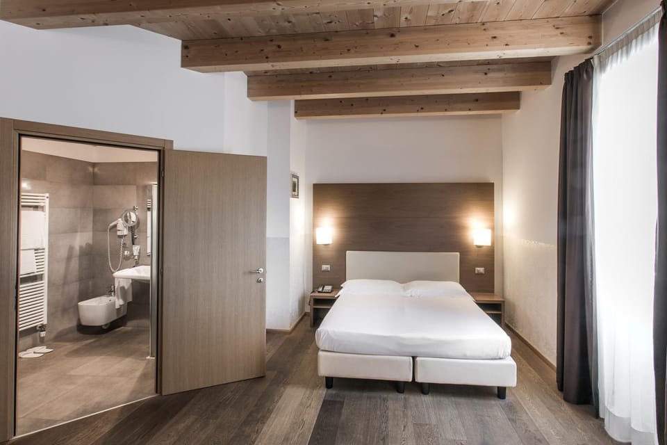 Bathroom, Bedroom