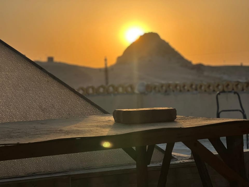 Natural landscape, Balcony/Terrace, Dining area, Sunset