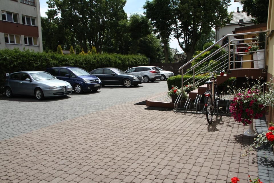 On site, Area and facilities