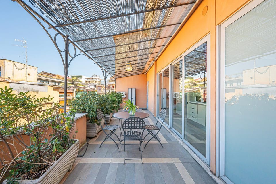 Patio, Day, Balcony/Terrace