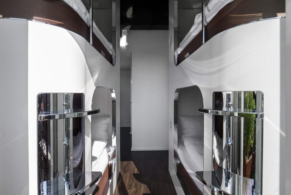 Photo of the whole room, bunk bed