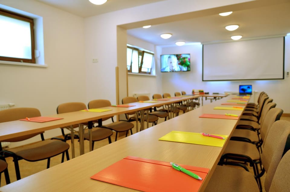 Meeting/conference room