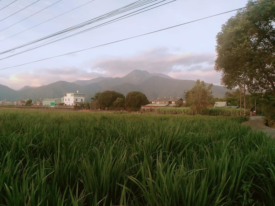 Nearby landmark, Off site, Neighbourhood, Natural landscape, Mountain view, Sunset