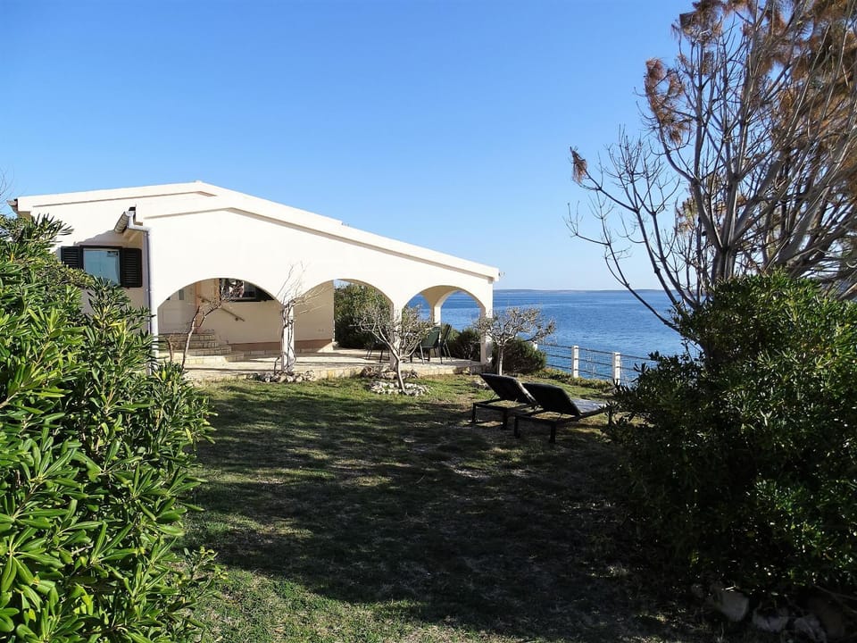 Patio, Facade/entrance, Garden, Balcony/Terrace, Sea view