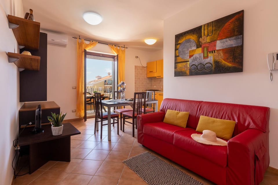 Living room, Seating area, Dining area, air conditioner