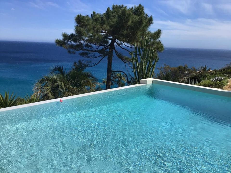 Sea view, Swimming pool