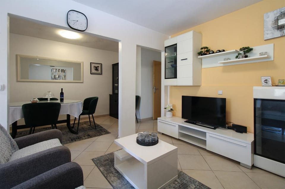 Apartments Tereza 1352 Apartment in Pula