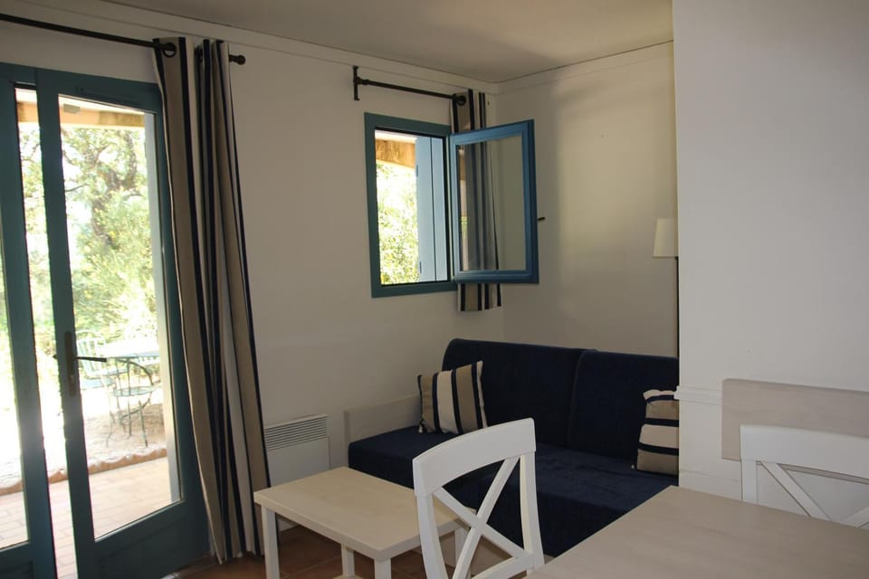 Balcony/Terrace, Living room