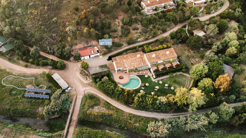 Property building, Day, Natural landscape, Bird's eye view, View (from property/room), Pool view