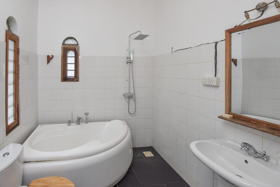 Bathroom, Bath