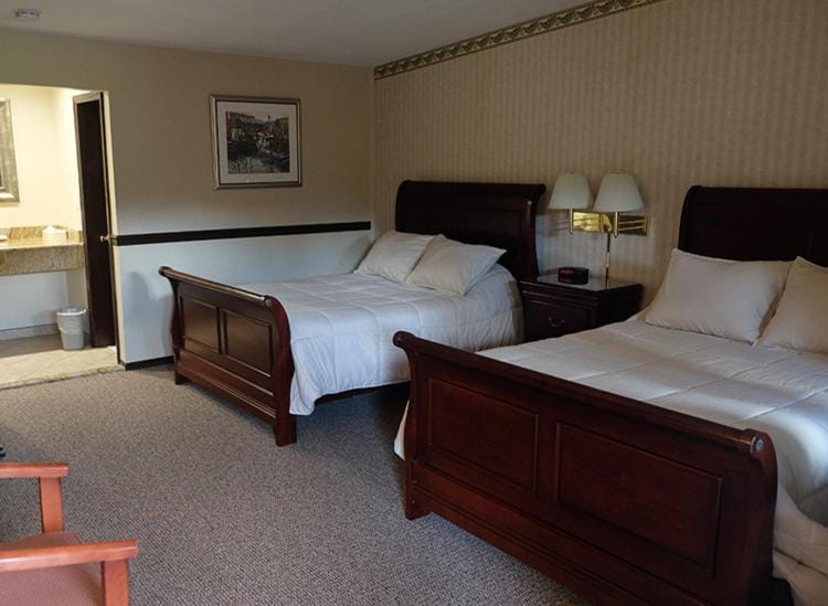 Chalet Inn & Suites Inn in Huntington