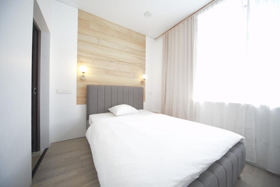 Three bedroom apt - next to St Peters Church Riga Apartment in Riga