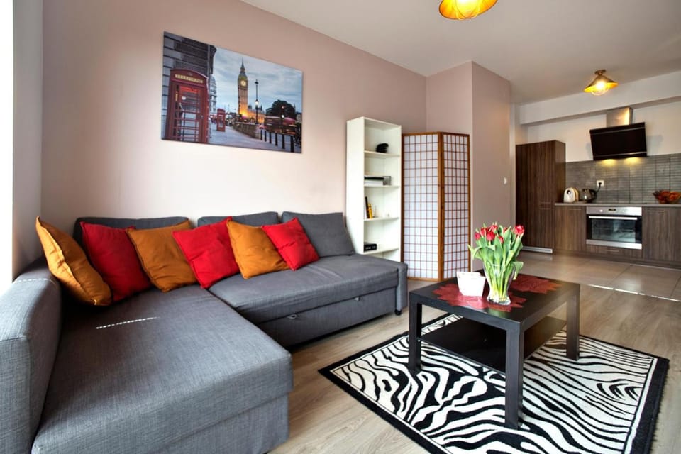 Kitchen or kitchenette, Living room, Seating area