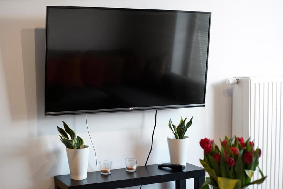 Communal lounge/ TV room, TV and multimedia