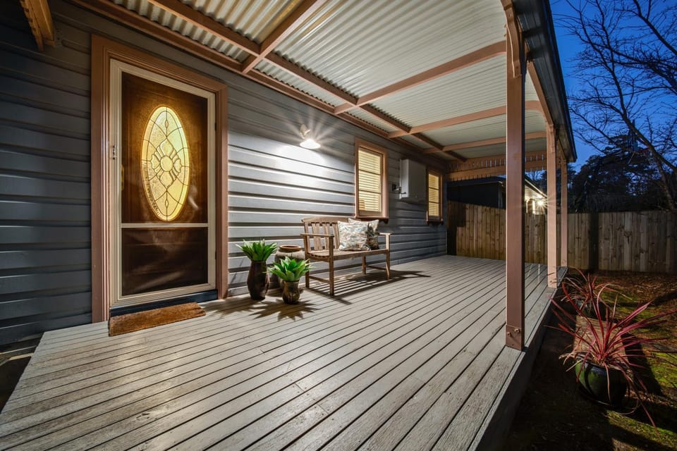 Night, View (from property/room), Balcony/Terrace, Seating area