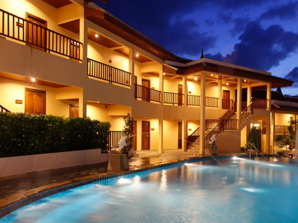 Facade/entrance, Swimming pool, Swimming pool
