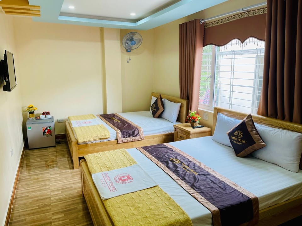Bed, View (from property/room), View (from property/room), Photo of the whole room, Business facilities, Bedroom