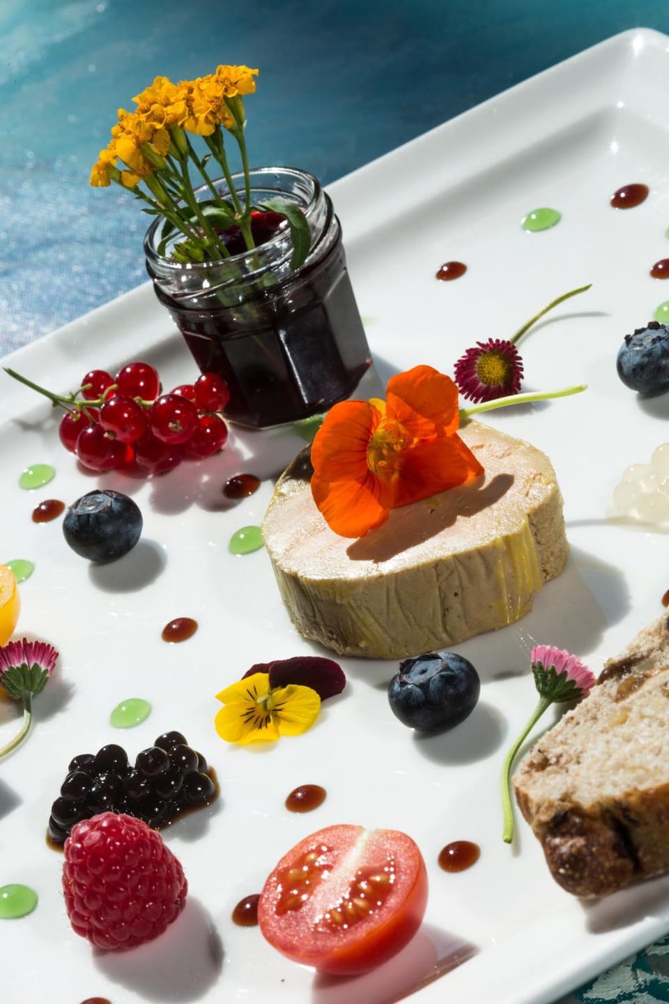 Restaurant/places to eat, Food and drinks, Food