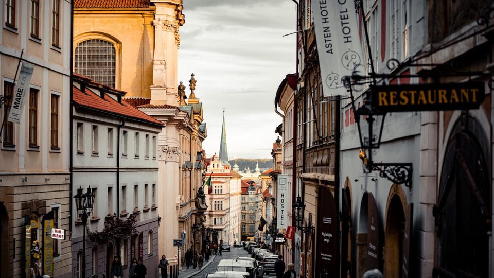 Neighbourhood, City view, Street view, Location