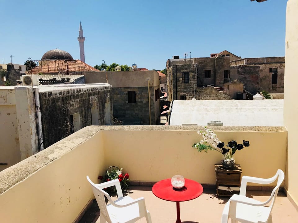 Balcony/Terrace, City view