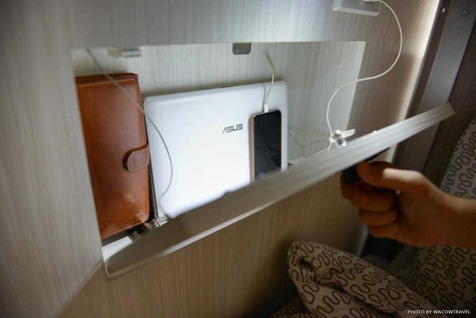 People, Decorative detail, Bedroom, On site, Area and facilities, bunk bed