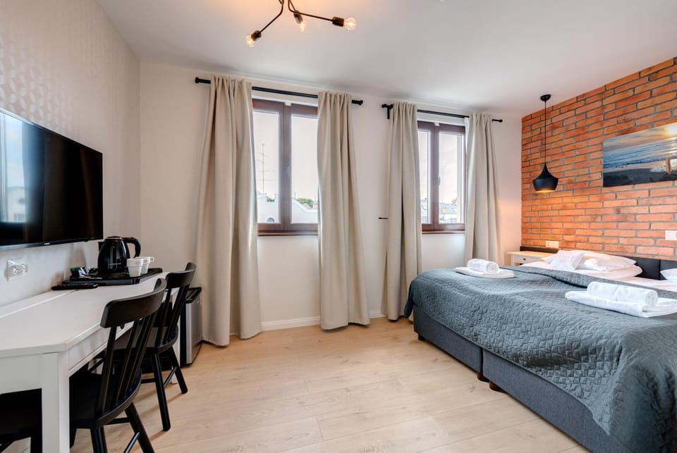 Communal lounge/ TV room, Bed, TV and multimedia, Coffee/tea facilities, Photo of the whole room