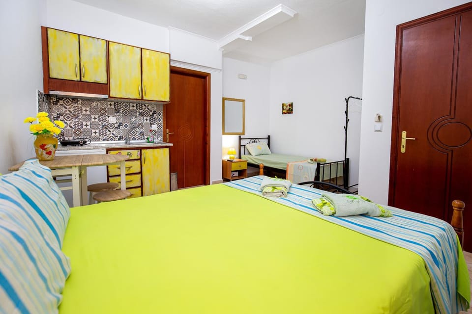 Luna Rossa Apartment in Limenaria