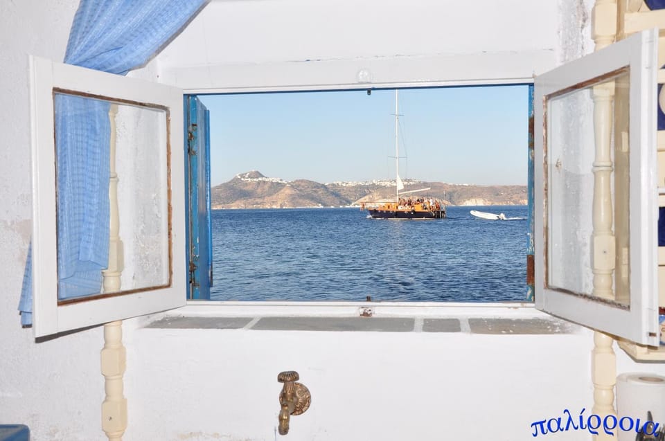 Palirroia (High Tide) House in Milos