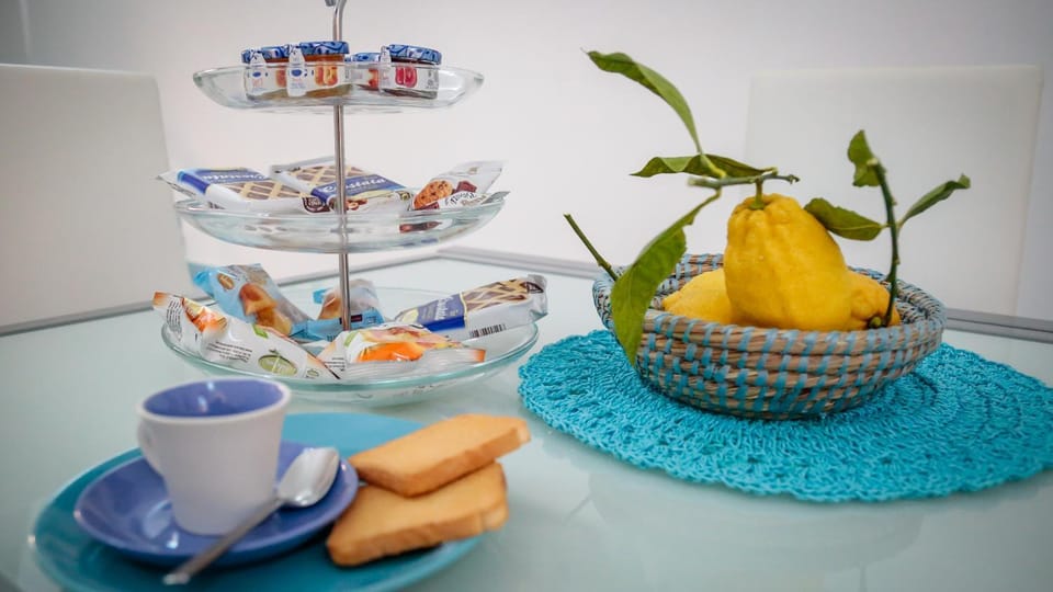 Food close-up, Breakfast, Italian breakfast, Drinks